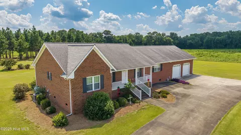 856 Jackson Store Rd, Beulaville, NC 28518