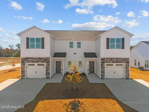 4301 Laurel Ridge Dr #A, Greenville, NC 27834