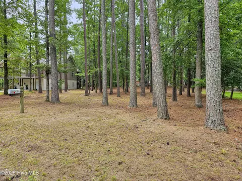 103 Greenbriar Ln, Washington, NC 27889