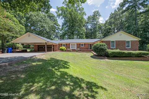 211 Steward Ln, Greenville, NC 27858