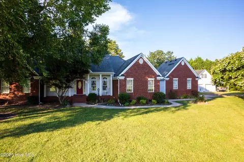 219 Ambrose Ln, Moyock, NC 27958