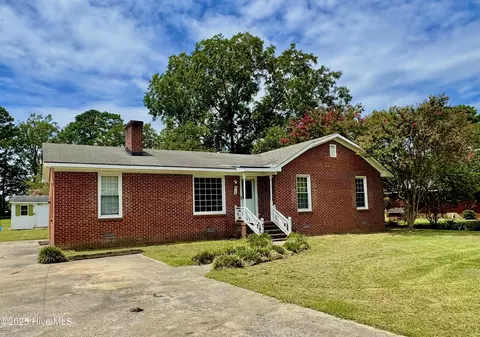 414 Wheat St, Kinston, NC 28504