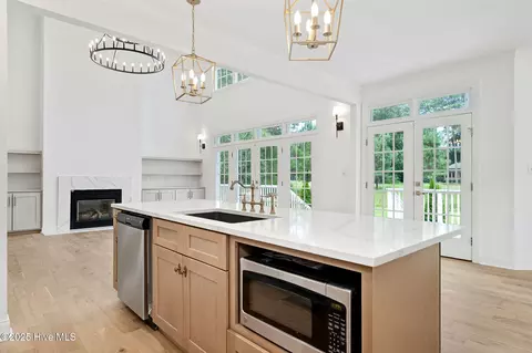 Kitchen - 173 Firefly Dr, Wallace, NC 28466 photo 2 of 4