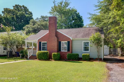 3245 Camden Cir, Wilmington, NC 28403