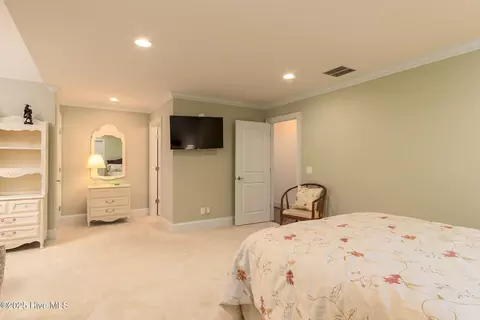 Bedroom - 400 Island Dr, Chocowinity, NC 27817 photo 5 of 8
