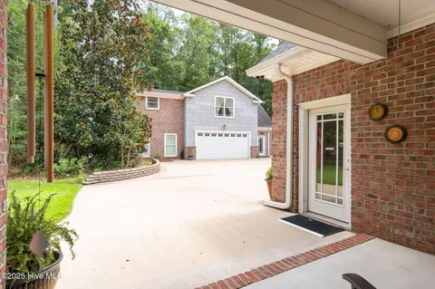 Exterior - 400 Island Dr, Chocowinity, NC 27817 photo 23 of 44