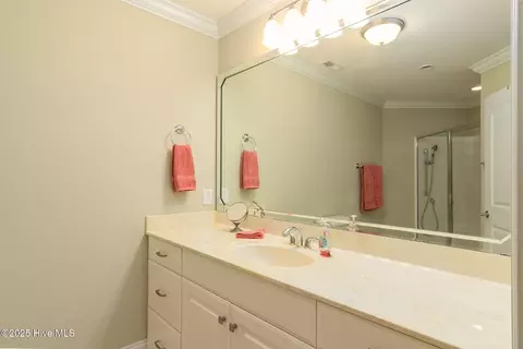Bath - 400 Island Dr, Chocowinity, NC 27817 photo 11 of 14