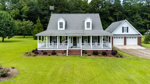837 Burney Ford Rd, Clarkton, NC 28433