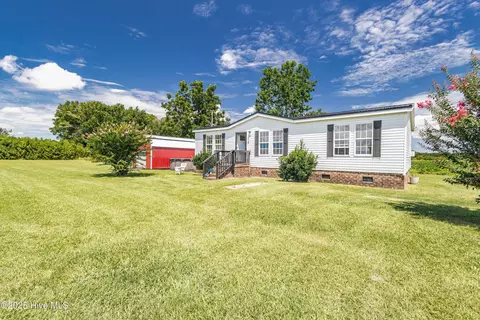 837 Plantation Rd, Trenton, NC 28585