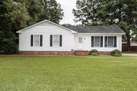 8604 Robbins Rd, Rocky Mount, NC 27803