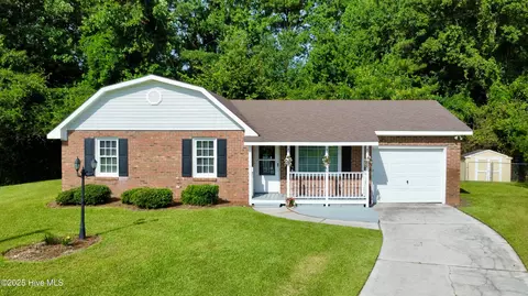 110 Kyle Dr, Jacksonville, NC 28546