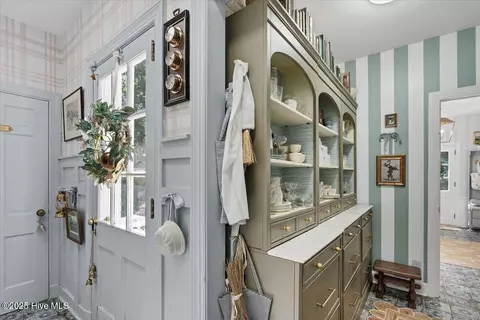 Entry Way - 80 Mccaskill Rd W, Pinehurst, NC 28374 photo 11 of 12
