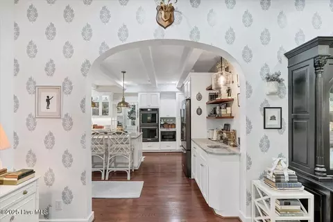 Entry Way - 80 Mccaskill Rd W, Pinehurst, NC 28374 photo 4 of 12
