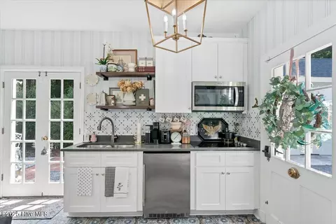Kitchen - 80 Mccaskill Rd W, Pinehurst, NC 28374 photo 15 of 15