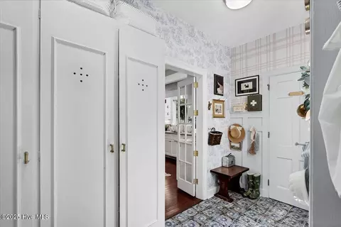 Entry Way - 80 Mccaskill Rd W, Pinehurst, NC 28374 photo 10 of 12