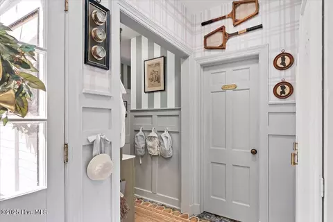 Entry Way - 80 Mccaskill Rd W, Pinehurst, NC 28374 photo 9 of 12