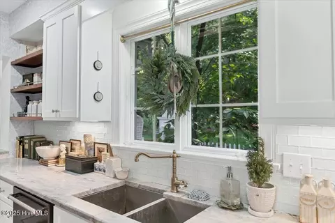 Kitchen - 80 Mccaskill Rd W, Pinehurst, NC 28374 photo 11 of 15