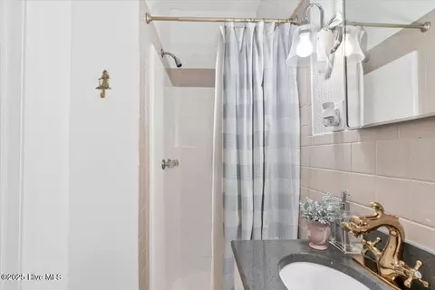 Bath - 80 Mccaskill Rd W, Pinehurst, NC 28374 photo 16 of 17