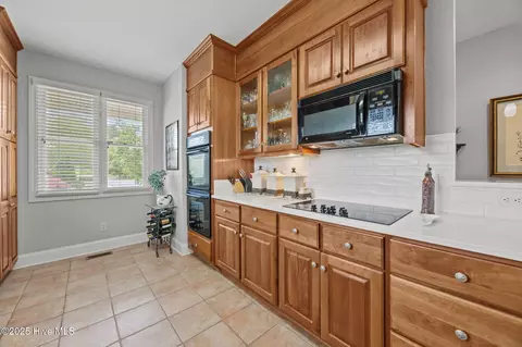 Kitchen - 103 Ridge Rd, Chocowinity, NC 27817 photo 3 of 5