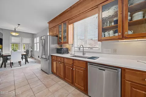 Kitchen - 103 Ridge Rd, Chocowinity, NC 27817 photo 4 of 5