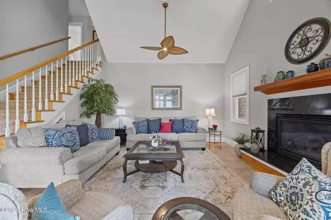 Living - 103 Ridge Rd, Chocowinity, NC 27817 photo 2 of 3