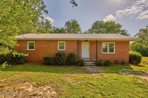 10501 Nc 211 Hwy, Aberdeen, NC 28315