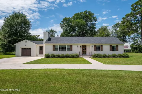 6176 N Highland Blvd, Grifton, NC 28530