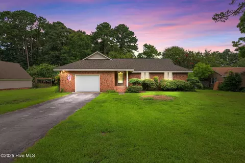 212 Rockledge Rd, New Bern, NC 28562