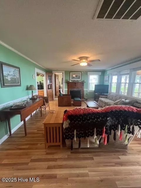 Living - 743 Island View Rd, Bath, NC 27808 photo 2 of 3
