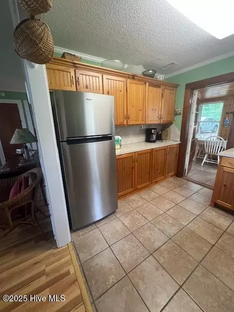 Kitchen - 743 Island View Rd, Bath, NC 27808 photo 5 of 5