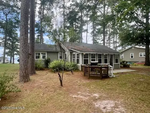 Exterior - 743 Island View Rd, Bath, NC 27808 photo 3 of 9