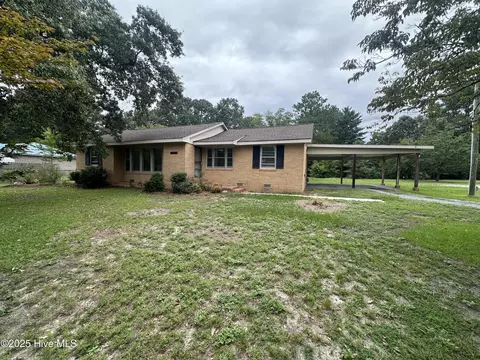 11621 Purcell Rd, Laurinburg, NC 28352