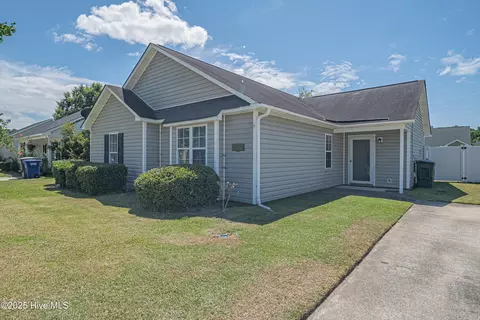 3652 Highland Dr, Ayden, NC 28513
