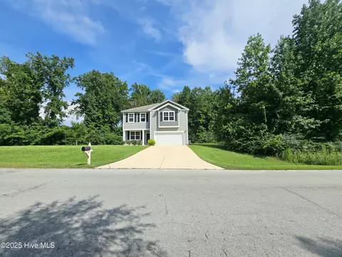 105 River Winding Rd, Jacksonville, NC 28540