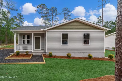 1820 Raeford Rd, Southport, NC 28461