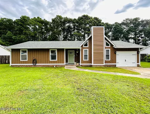 613 Walden Pl, Jacksonville, NC 28546