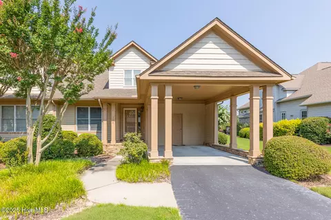 176 Starland Ln, Southern Pines, NC 28387