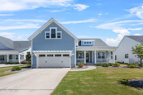 180 Bluenose Ln, Hampstead, NC 28443