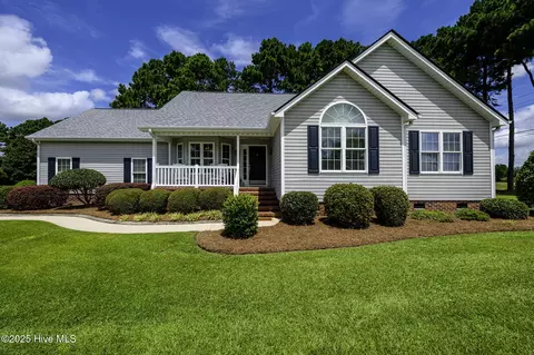 227 Barrington Way, New Bern, NC 28562