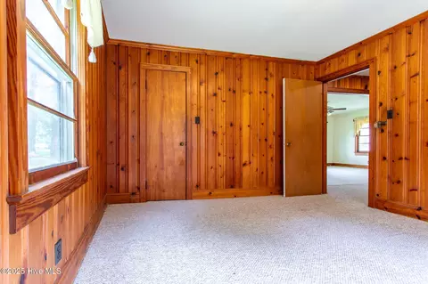 Bedroom - 128 Old Us 17n, Windsor, NC 27983 photo 6 of 8