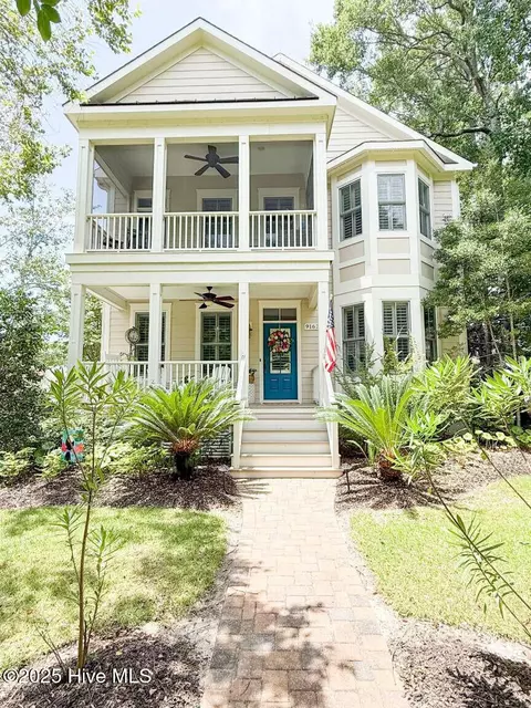 9163 Devaun Park Blvd, Calabash, NC 28467