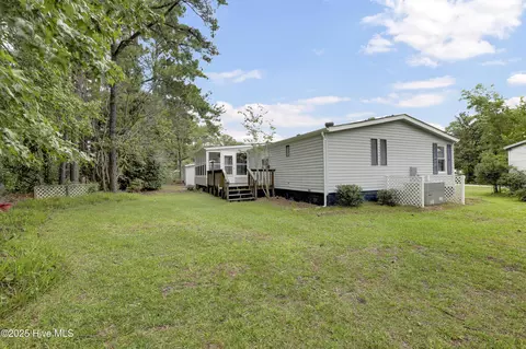 105 Navy Ct, Hampstead, NC 28443 photo 25