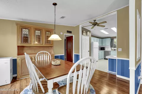 105 Navy Ct, Hampstead, NC 28443 photo 7