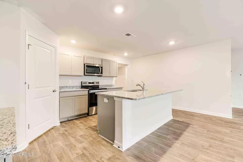  250 Red Vineyard Way #LOT 8, Jacksonville, NC 28546 photo 7