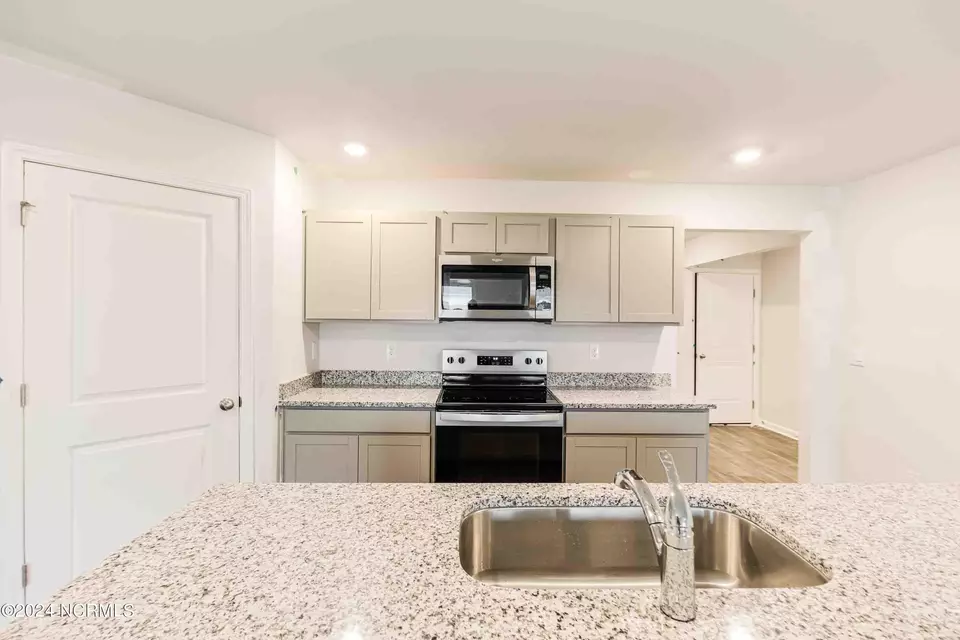  250 Red Vineyard Way #LOT 8, Jacksonville, NC 28546 photo 6