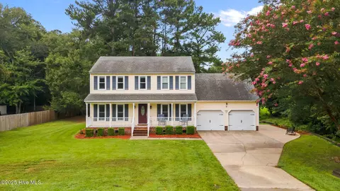 3703 Canterbury Rd, Trent Woods, NC 28562