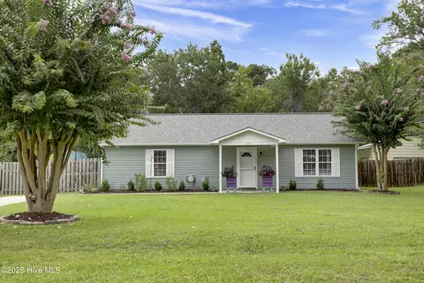 113 Marcil Ln, Hampstead, NC 28443