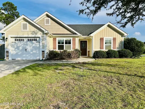 1800 Warwick Ct, Leland, NC 28451