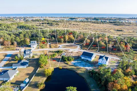323 Landon Ln, Sneads Ferry, NC 28460