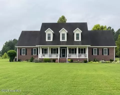 24 Muddy Cross Rd, Hobbsville, NC 27946